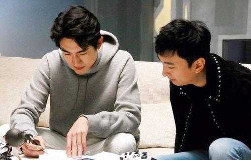 爆料娱乐圈 林更新,揭秘明星幕后故事